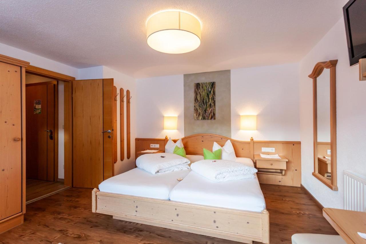 Haus Aktiv Bed & Breakfast Obergurgl Exterior photo